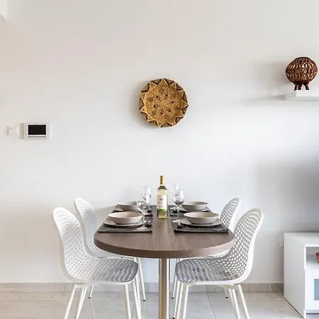 Bonne Heure 1-Br Apt In Larnaca Exterior photo