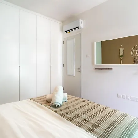 Bonne Heure 1-Br Apt In Larnaca Exterior photo